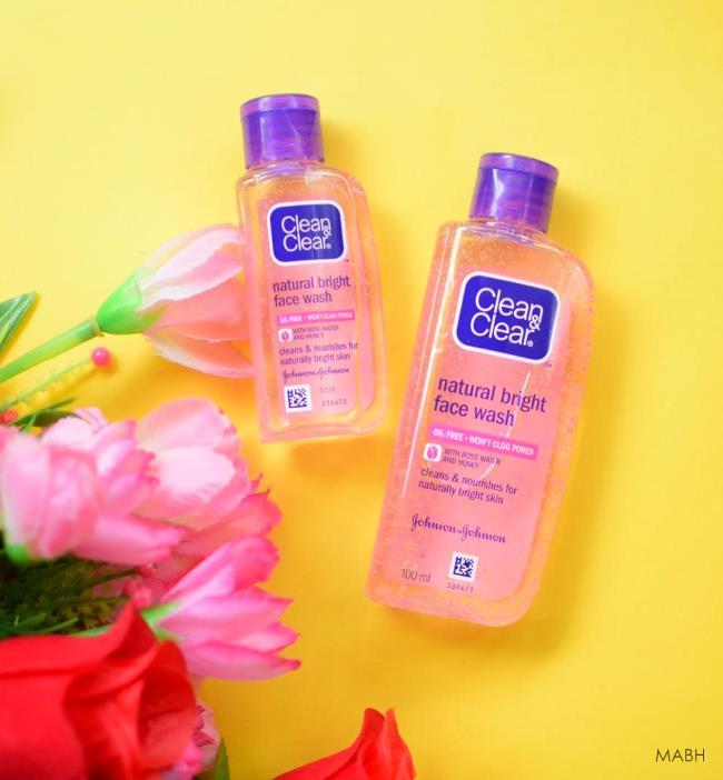 clean and clear natural bright face wash